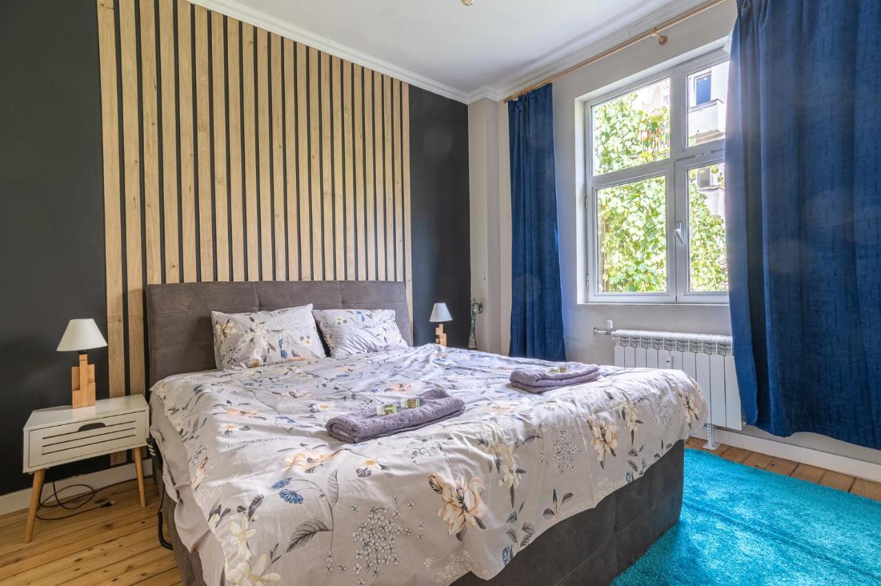 5 Seconds Away From The Main Street, Free Secured Parking Apartamento Sófia Exterior foto