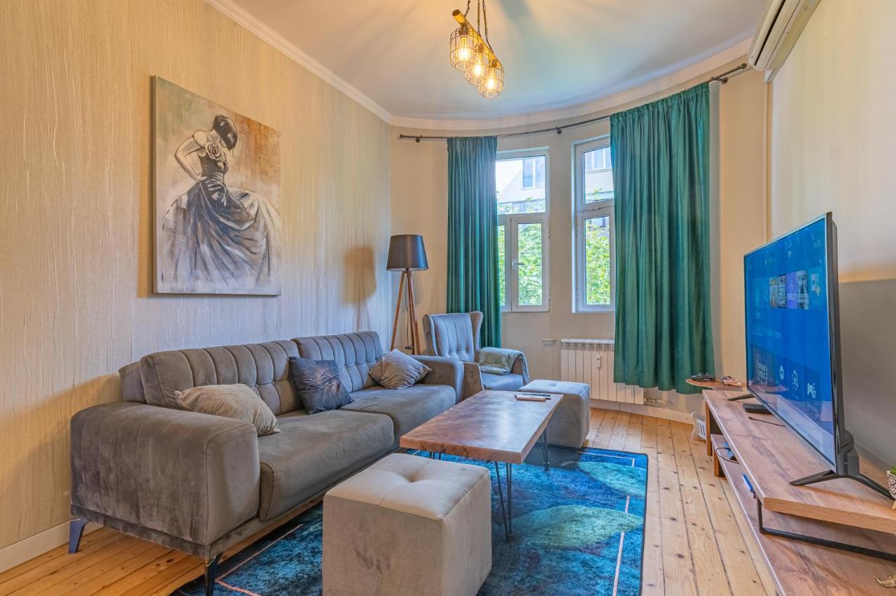 5 Seconds Away From The Main Street, Free Secured Parking Apartamento Sófia Exterior foto