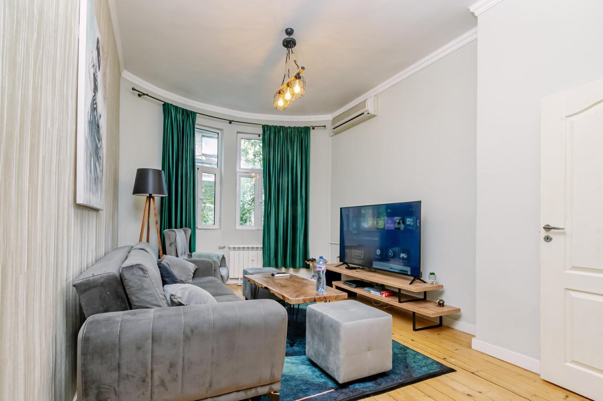 5 Seconds Away From The Main Street, Free Secured Parking Apartamento Sófia Exterior foto